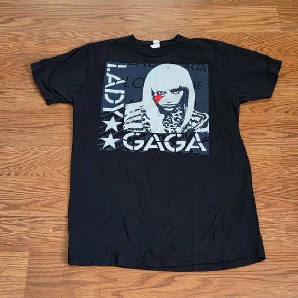Lady Gaga 2009 Vintage Medium Ate My Heart Fame Monster Black Graphic T-shirt - Picture 1 of 10